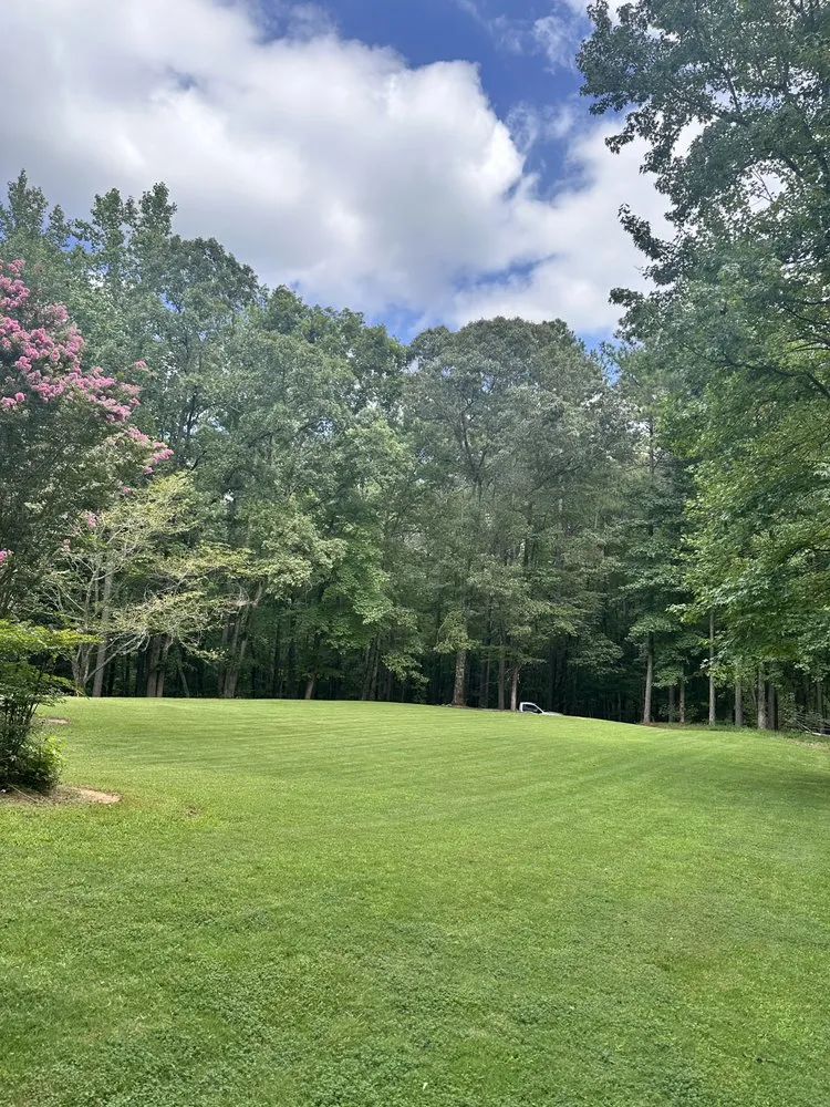 Expert yard maintenance in Palmetto, GA - Humberto Patraca Lawn Care