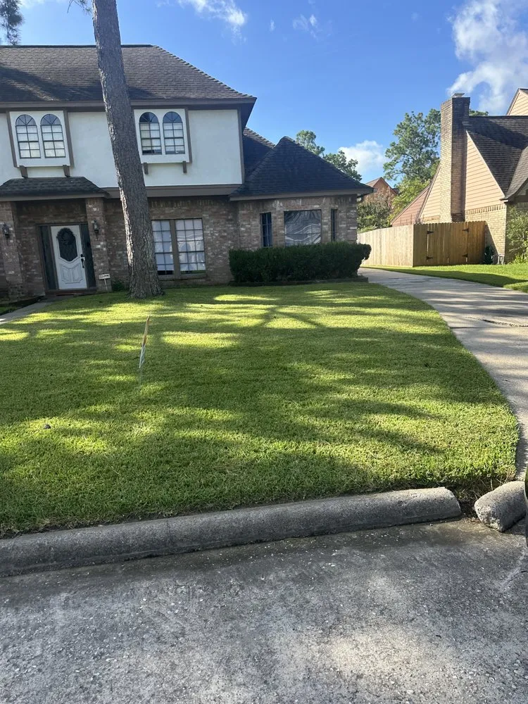 Reliable residential landscaping in Houston, TX - Humberto Segovia Lawn Service