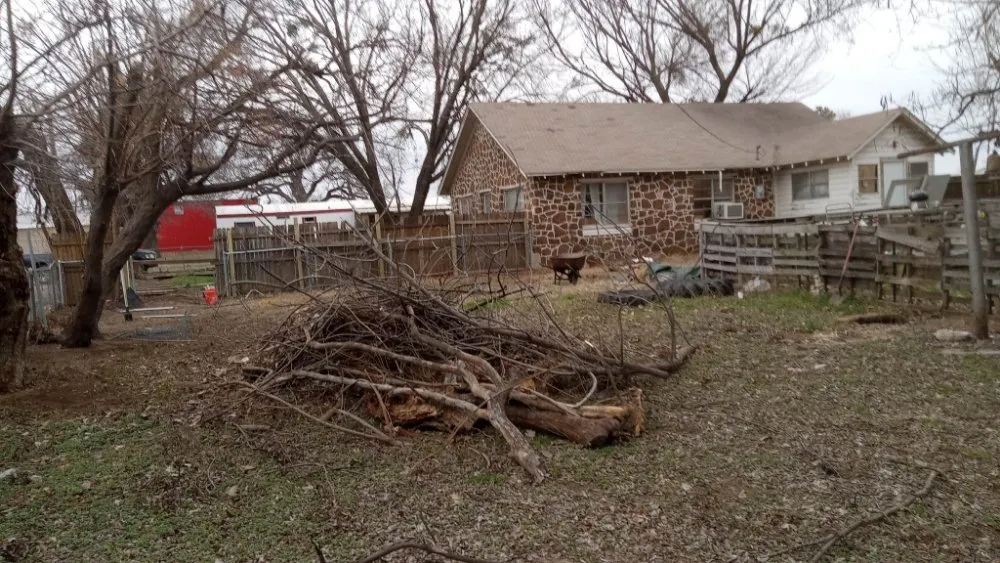 Local residential landscaping in Thackerville, OK - Humble Bee Cleaning & Lawn Service