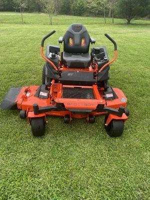 Hummels Lawn Care Logo