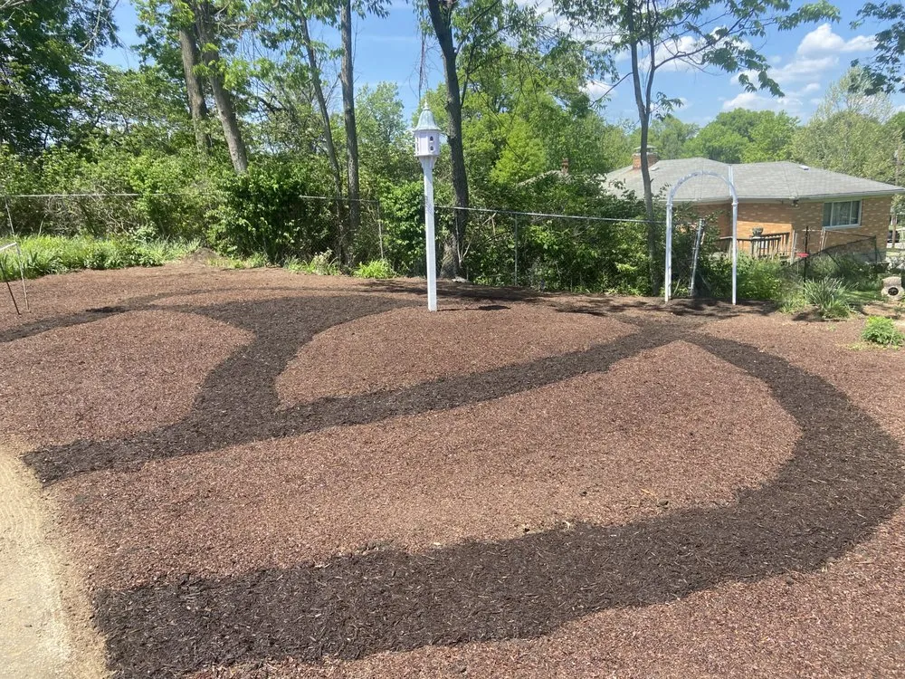 Custom lawn care service in Covedale, OH by Hummingbird Landscaping & Design Services