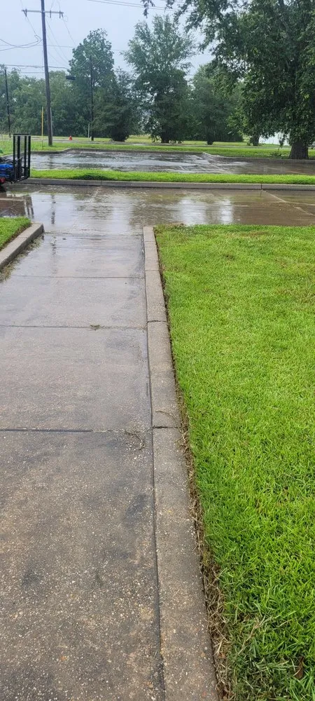 Affordable residential landscaping in Byron, GA - Hummingbird Lawn And Landscape