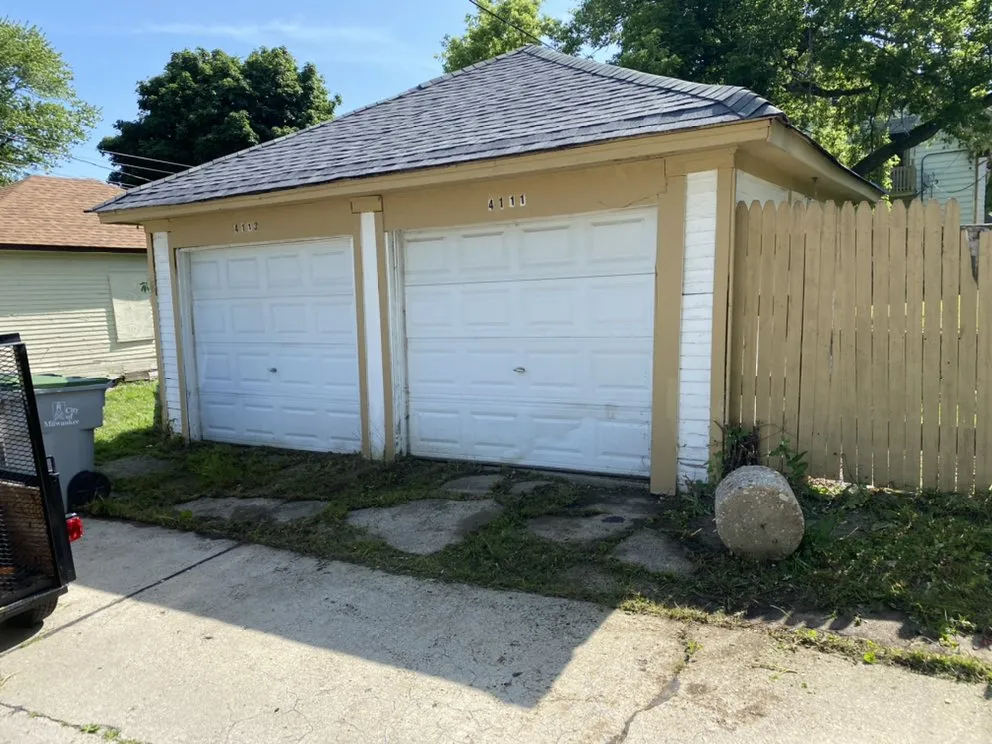 Local outdoor landscaping in Milwaukee, WI - Humphrey’s Lawn & Landscape Services