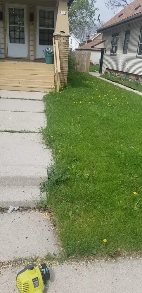 Trusted yard maintenance in Milwaukee, WI - Humphrey’s Lawn & Landscape Services