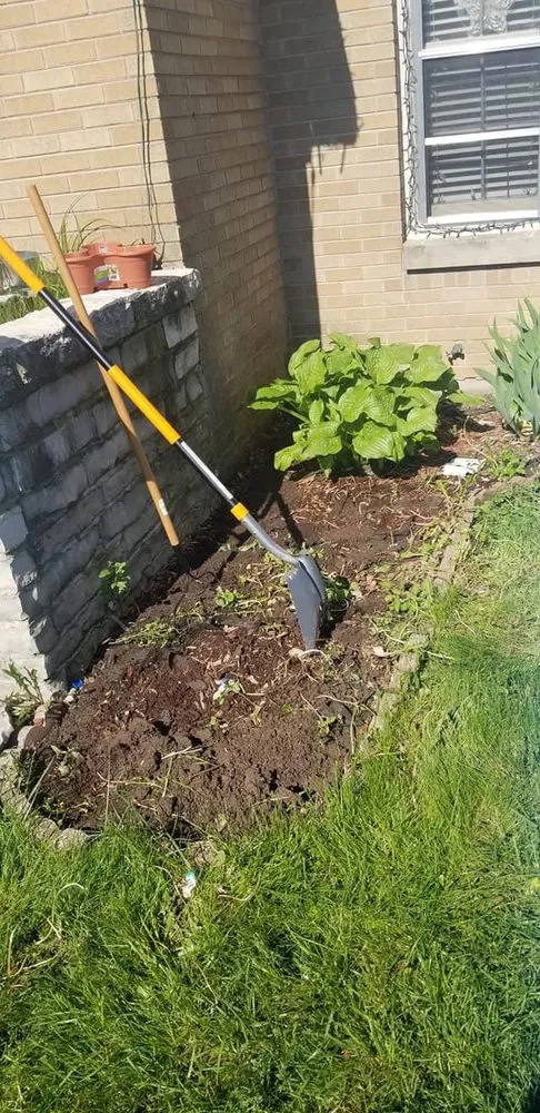 Affordable garden landscaping for homes in Milwaukee, WI by Humphrey’s Lawn & Landscape Services