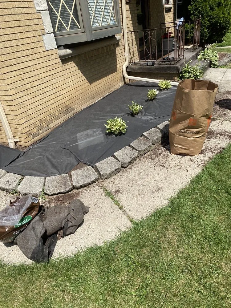 Reliable outdoor landscaping in Milwaukee, WI by Humphrey’s Lawn & Landscape Services