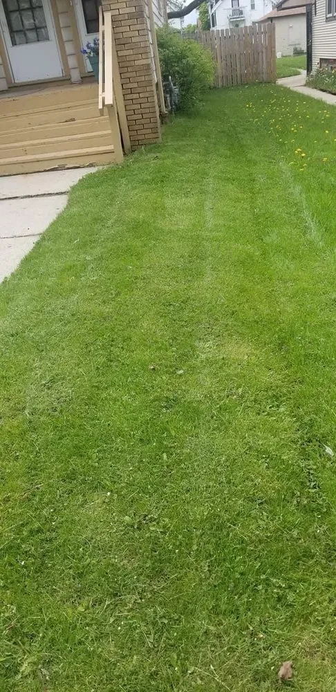 Local landscape installation experts serving Milwaukee, WI - Humphrey’s Lawn & Landscape Services