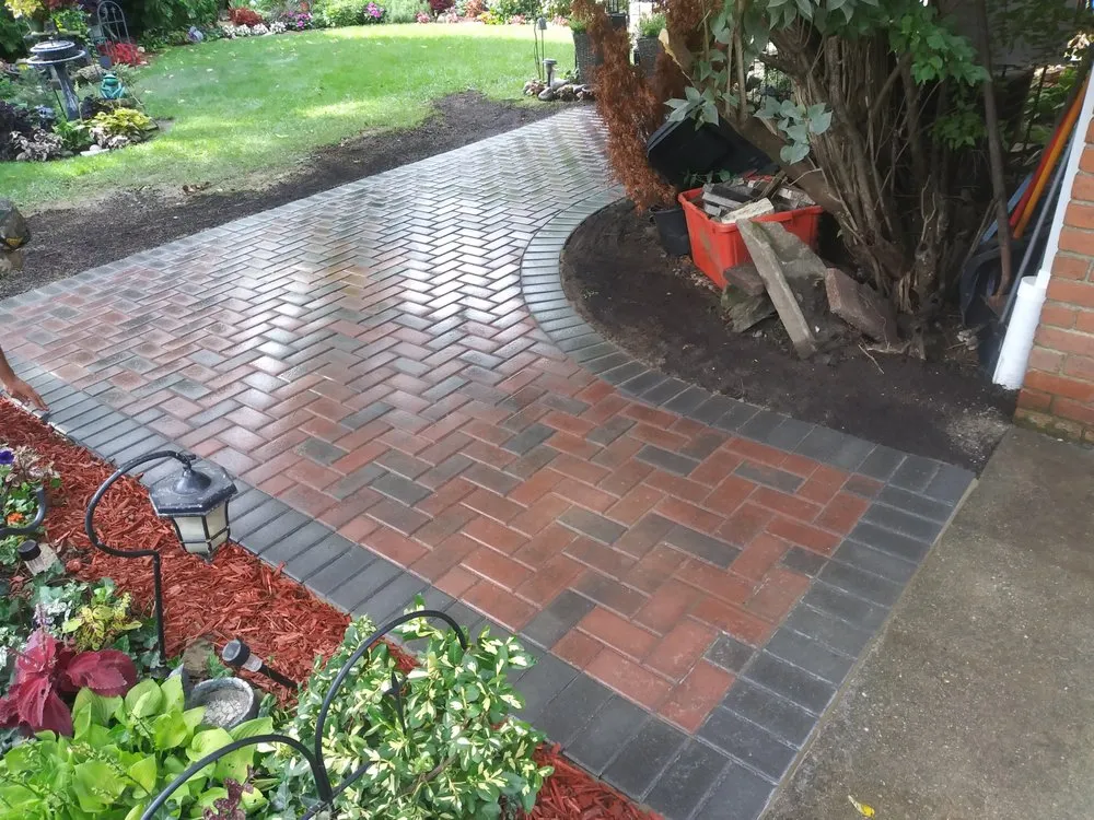 Reliable garden landscaping in Wyandotte, MI - Humphries Hardscape