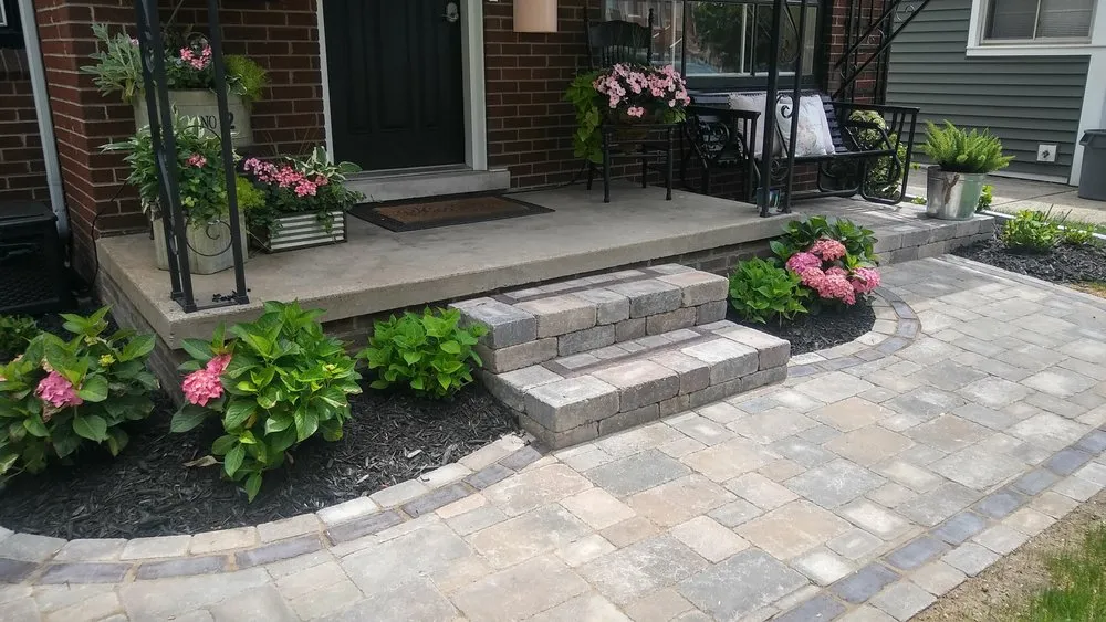 Expert outdoor landscaping experts serving Wyandotte, MI - Humphries Hardscape
