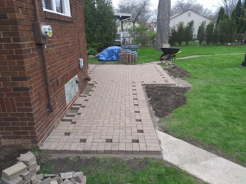 Professional yard maintenance near you in Wyandotte, MI by Humphries Hardscape