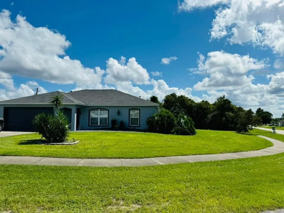 Reliable residential landscaping near you across Deltona, FL - Humphries Lawn Care