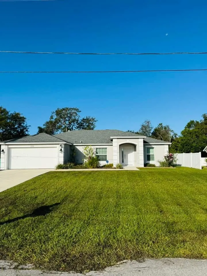 Professional outdoor landscaping experts serving Deltona, FL - Humphries Lawn Care