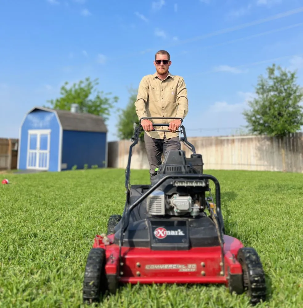 Local residential landscaping in Manor, TX by Hun-Tex Lawncare