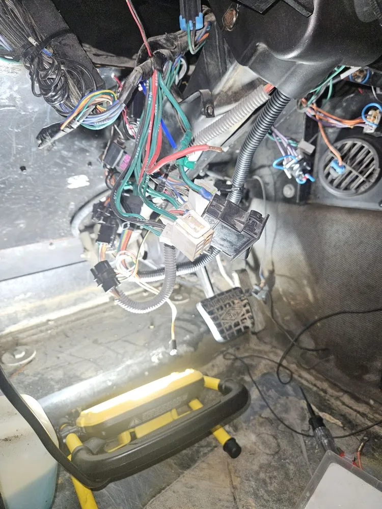 Reliable landscaping services for year-round maintenance in Chickamauga, GA by Hunnydo