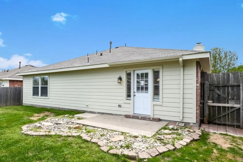 Reliable yard cleanup service in Killeen, TX by Hunt Landscaping