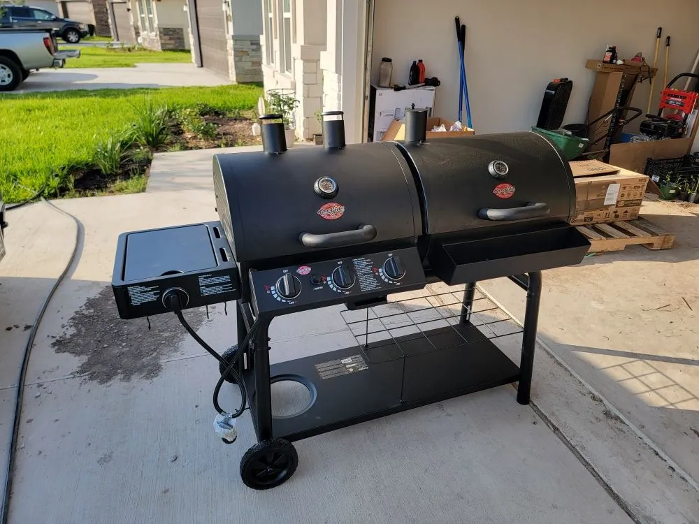 Expert lawn mowing service in Harlingen, TX by Hunter Flores