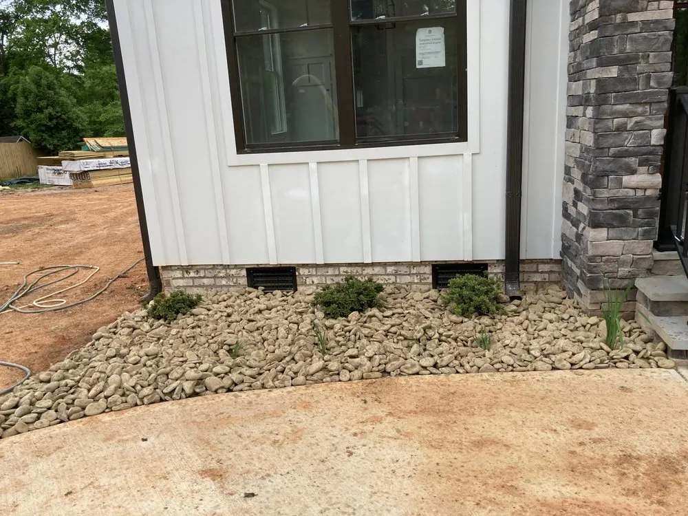 Trusted garden landscaping experts serving Charlotte, NC - Hunter Grounds Construction