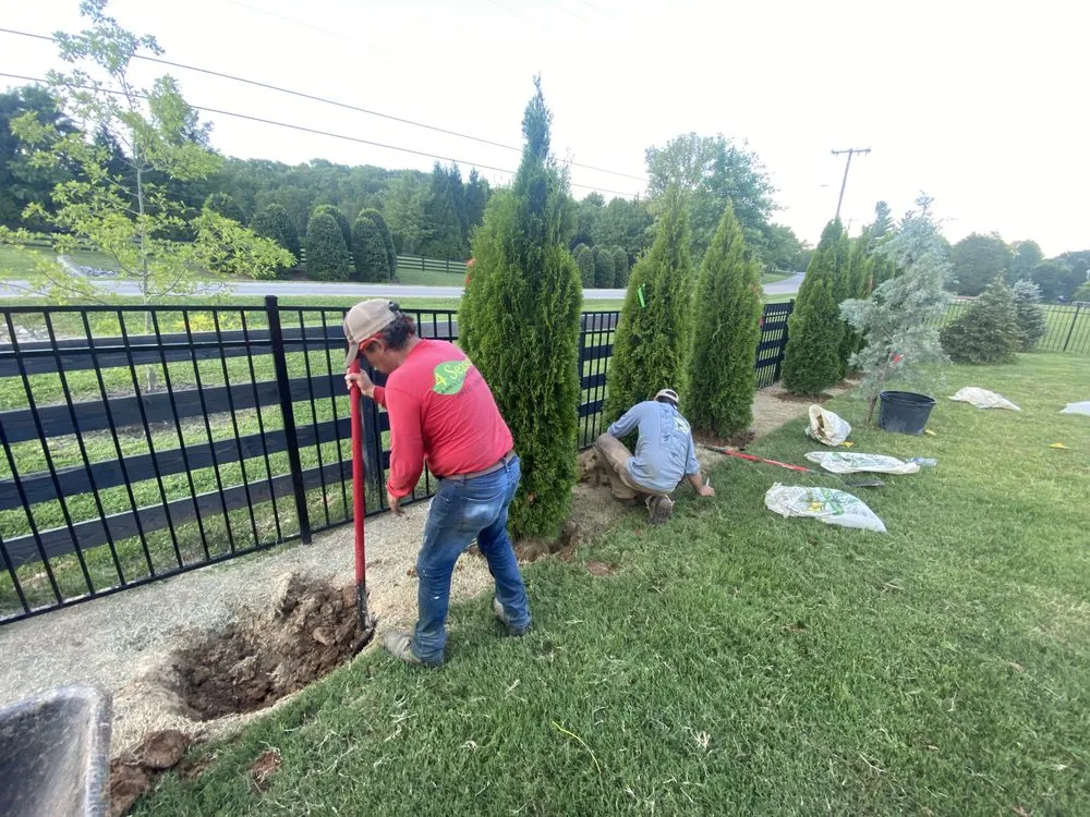 Reliable lawn mowing service in Murfreesboro, TN - Hunter Landscaping