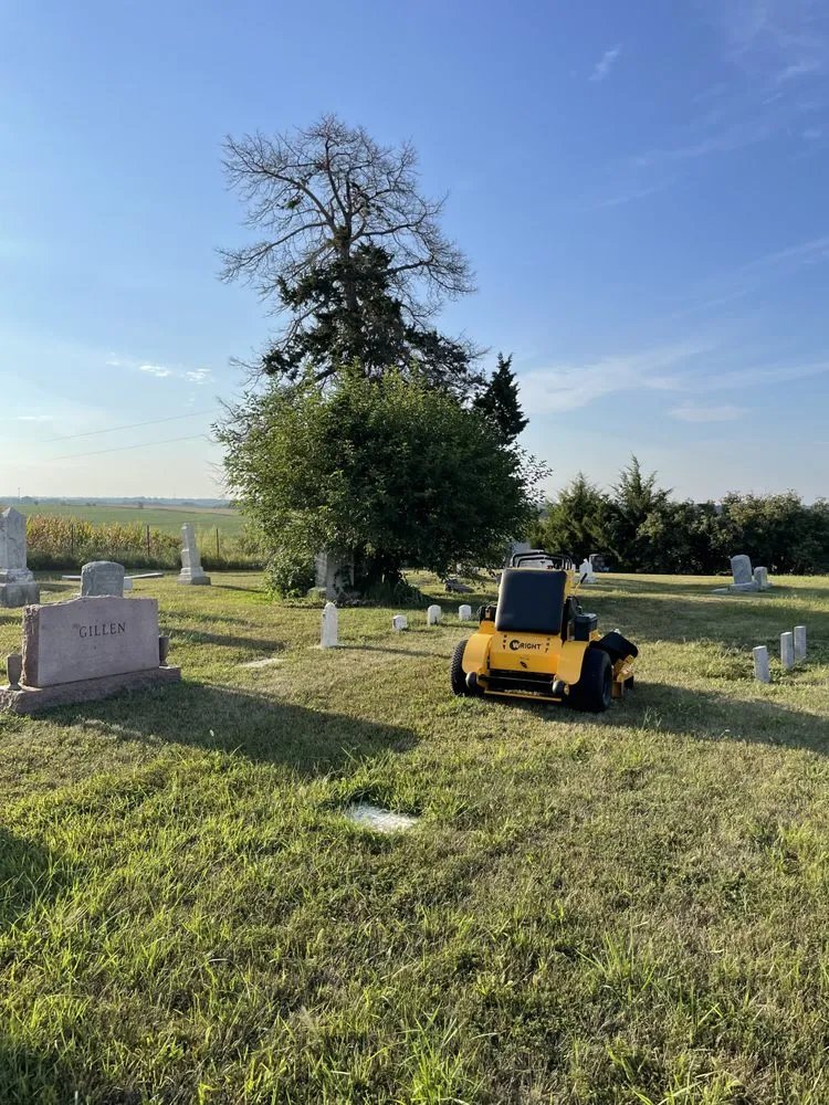 Trusted landscape installation in Kansas City, MO by Hunter Lawn Care