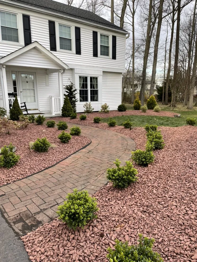 Local landscaping services experts serving Freehold, NJ - Huntergreen Landscaping