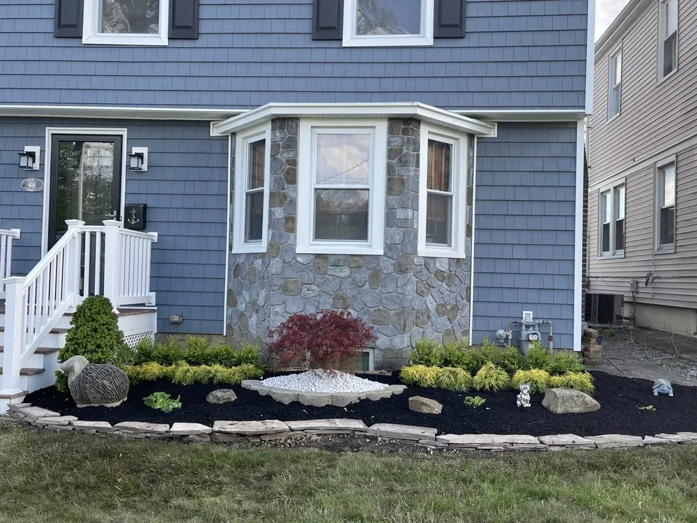 Professional outdoor landscaping experts serving Freehold, NJ - Huntergreen Landscaping