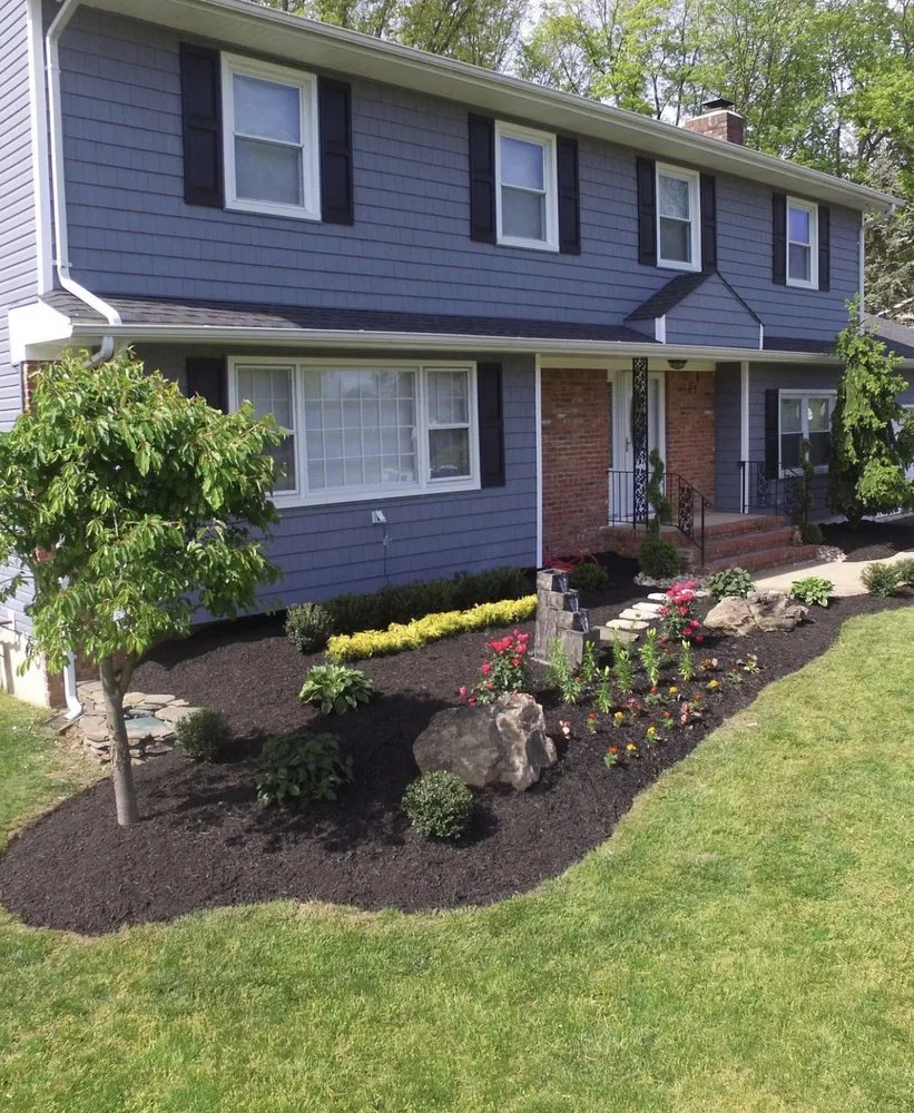 Affordable yard cleanup service in Freehold, NJ - Huntergreen Landscaping