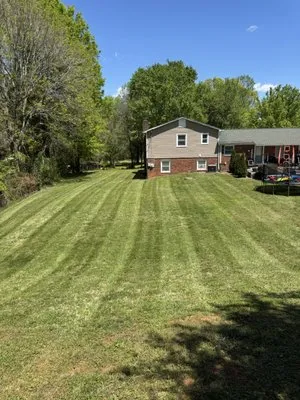 Hunters 4 Seasons Lawn Care