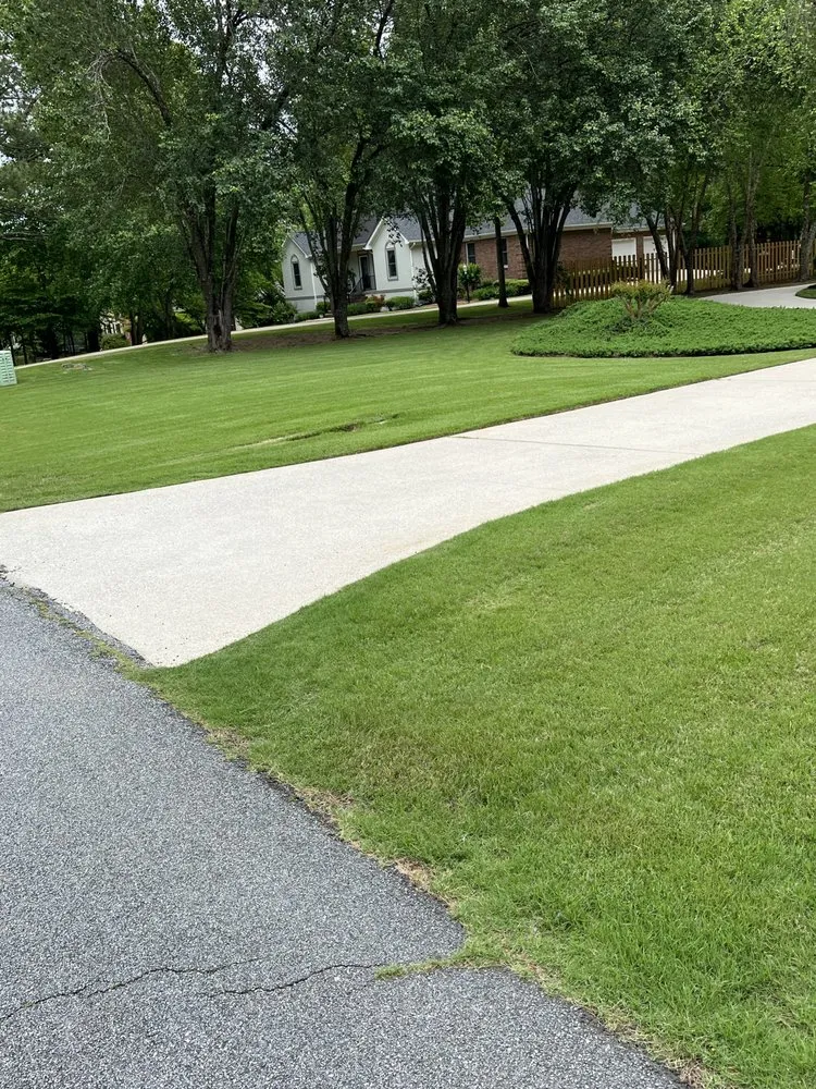 Professional residential landscaping experts serving Fairburn, GA - Hunter’s Clean Cut Lawn Care