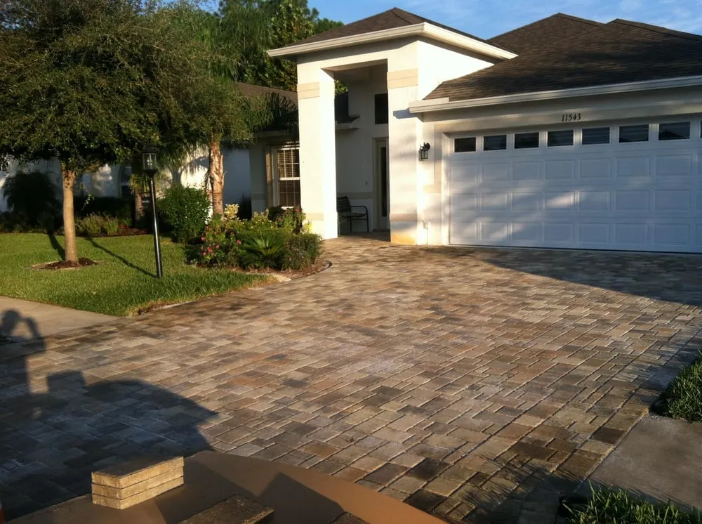 Custom yard cleanup service in Clearwater, FL by Hunter's Landscaping & Lawn Maintenance