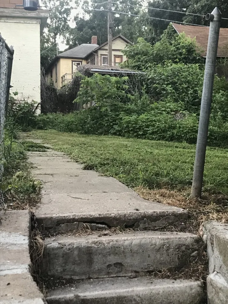 Reliable yard cleanup service near you in St. Joseph, MO by Hunters Lawn Care & Tree Service