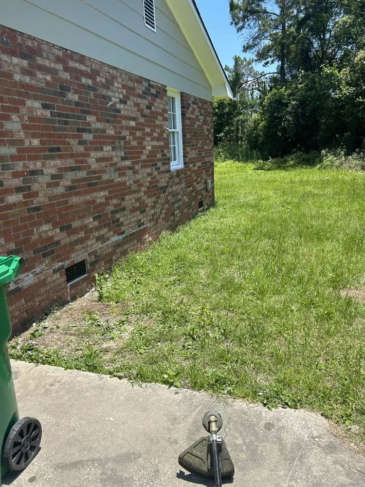 Professional landscaping services for residential properties in Valdosta, GA by Hunter’s Lawn Care