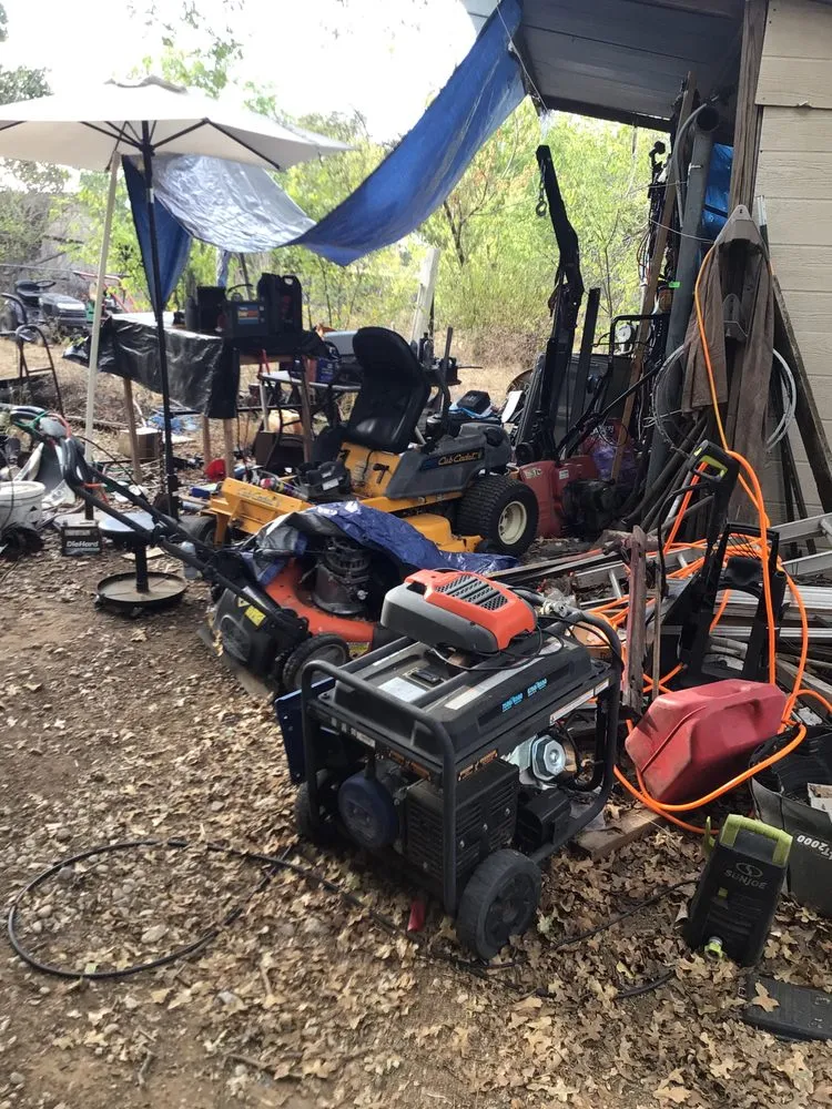 Professional lawn mowing service with custom design across Weatherford, TX - Hunter's Lawn Mower Repair