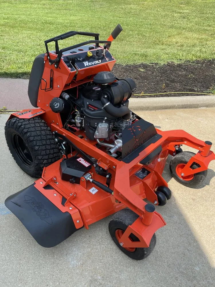 Reliable landscape design in Columbus, IN by Hunter’s Mowing Service