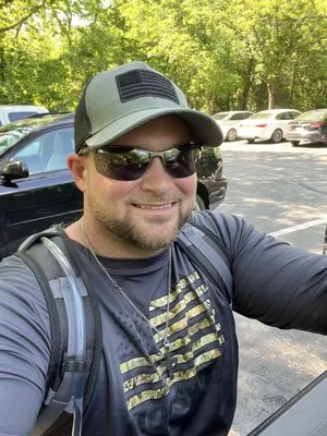 Hunters Paradise Logo