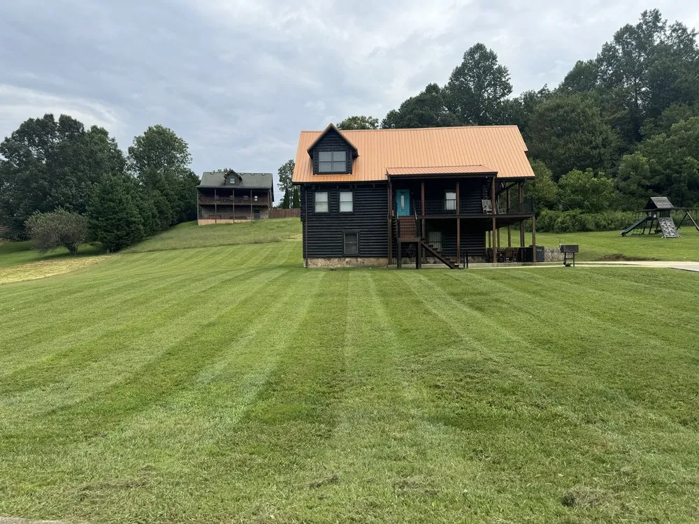 Trusted lawn mowing service in Pigeon Forge, TN - Hunts Green Care