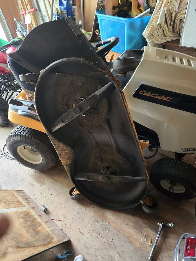 Expert yard maintenance experts serving Hagerstown, MD - Hurd's Small Engine Repair & Landscaping