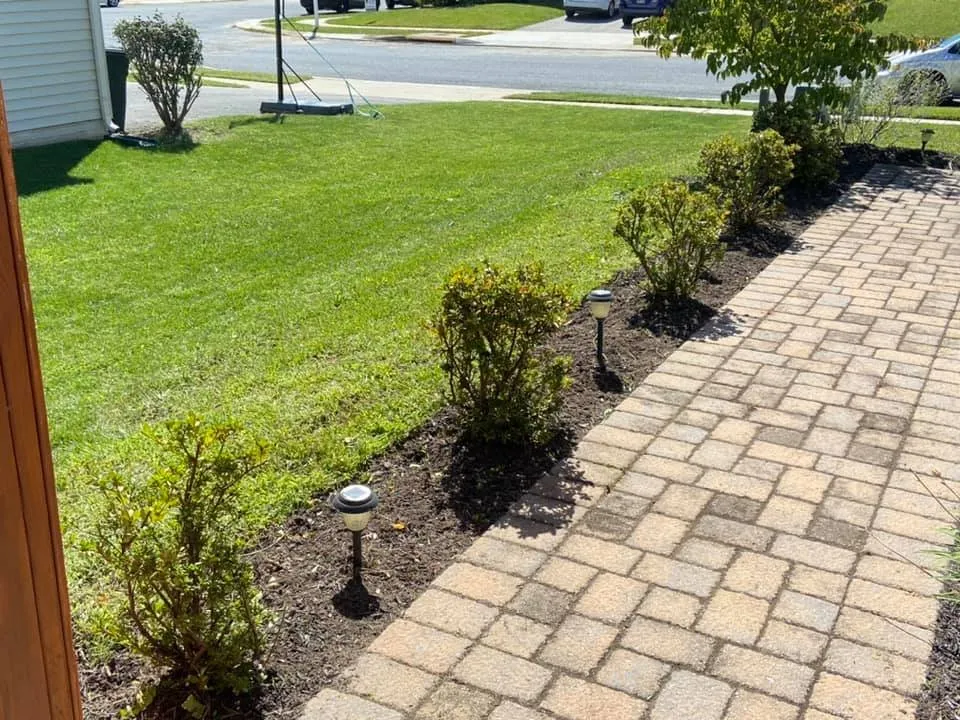 Trusted garden landscaping experts serving Centreville, MD - Hurlburt’s Lawn Care