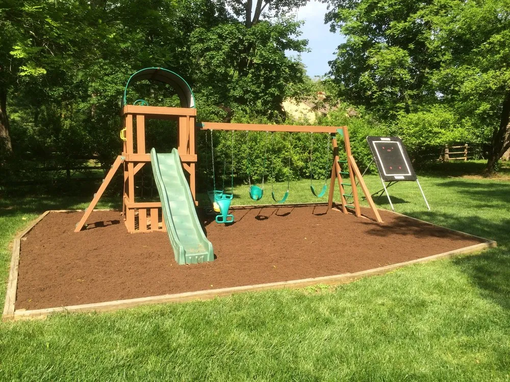 Reliable lawn mowing service near you in Newtown Sq, PA by Hurley2o