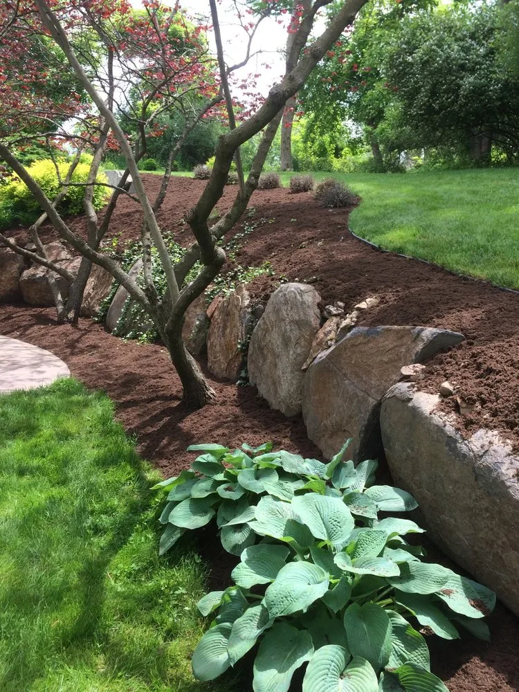 Local lawn care service in Newtown Sq, PA by Hurley2o