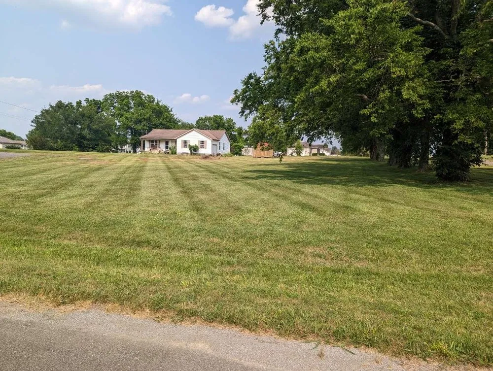 Custom lawn mowing service in Bell Buckle, TN by Hurst’s Land Services