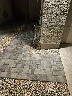 Hurtado Landscaping Logo