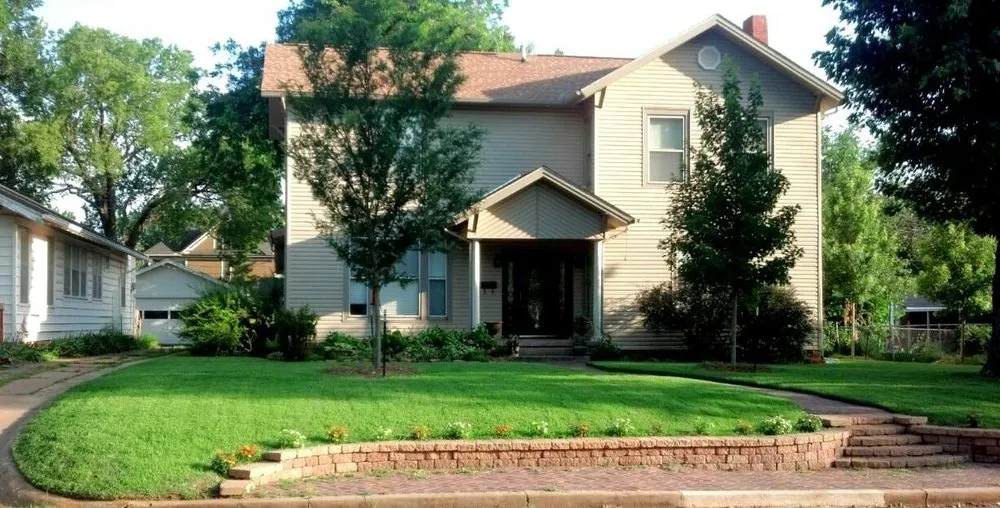 Local yard cleanup service for homes across Guthrie, OK - Huskey Turf Solutions