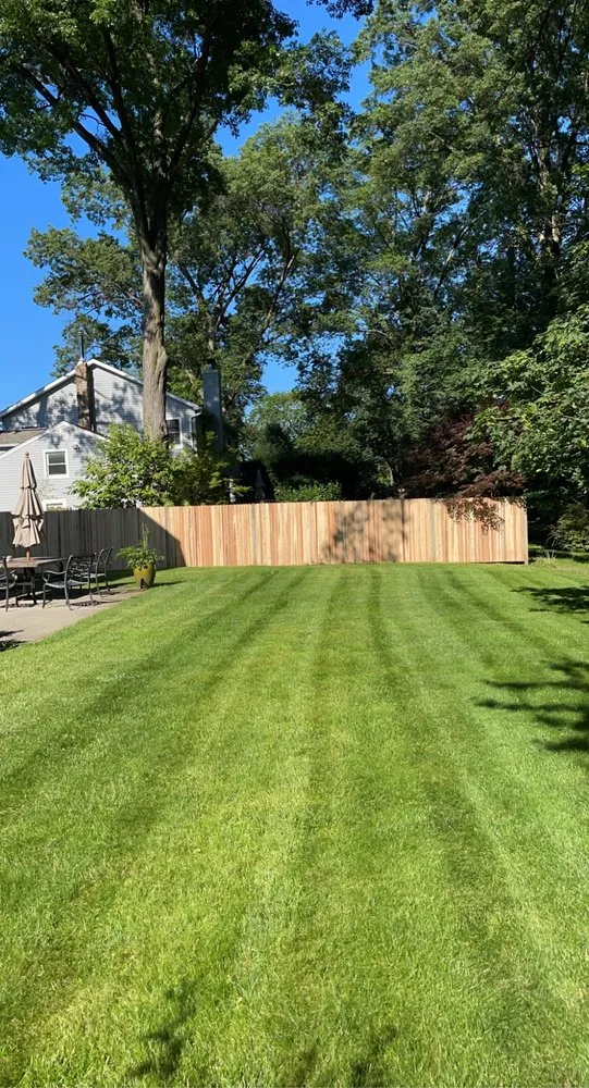 Expert lawn care service experts serving Fair Lawn, NJ - Husky Lawn Care