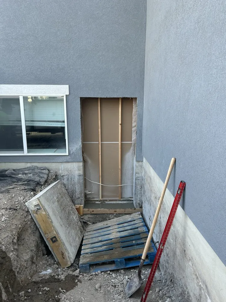 Affordable lawn mowing service in Hooper, UT - Hustle Construction