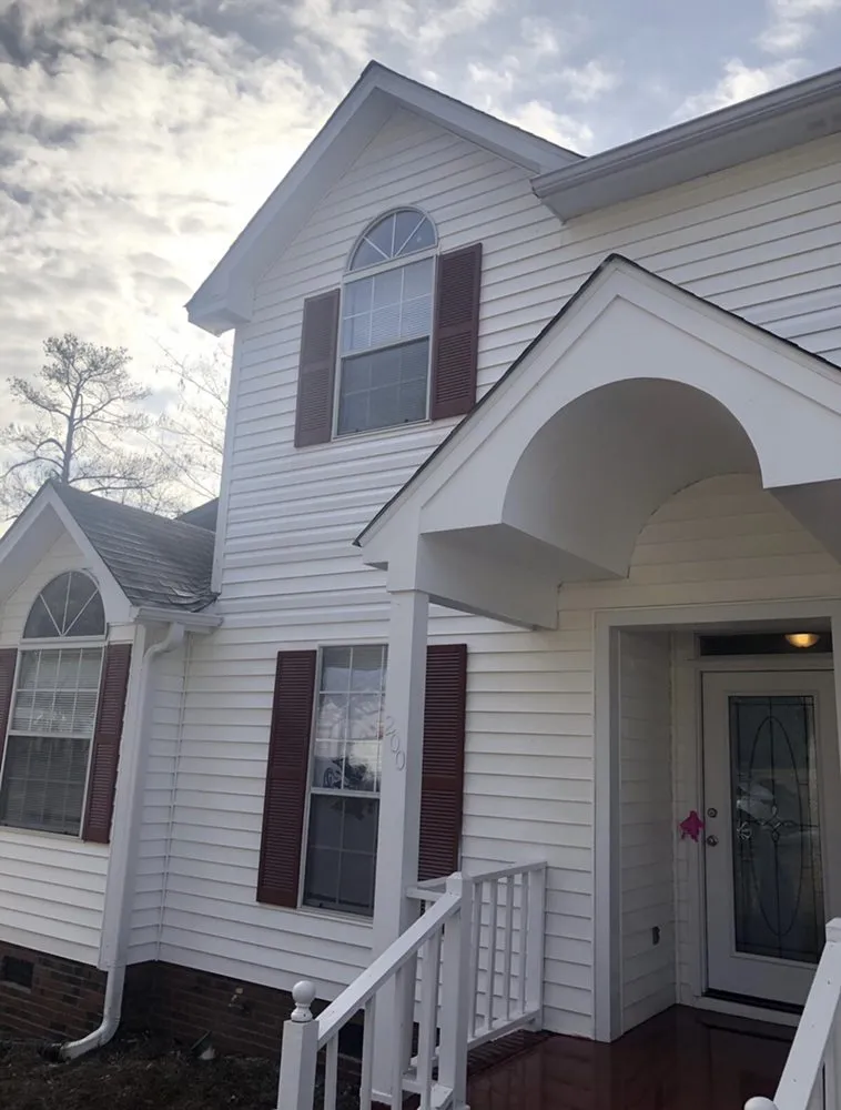 Reliable yard cleanup service for year-round maintenance in Hopkins, SC by Hustle Husbands