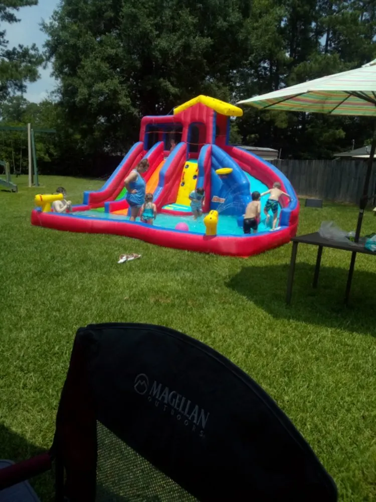 Custom lawn mowing service in Denham Springs, LA - Hustling Hard