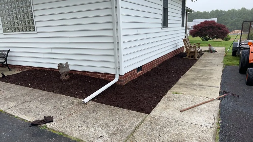 Trusted yard cleanup service for beautiful yards in Lothian, MD by Hutchison Outdoor Services