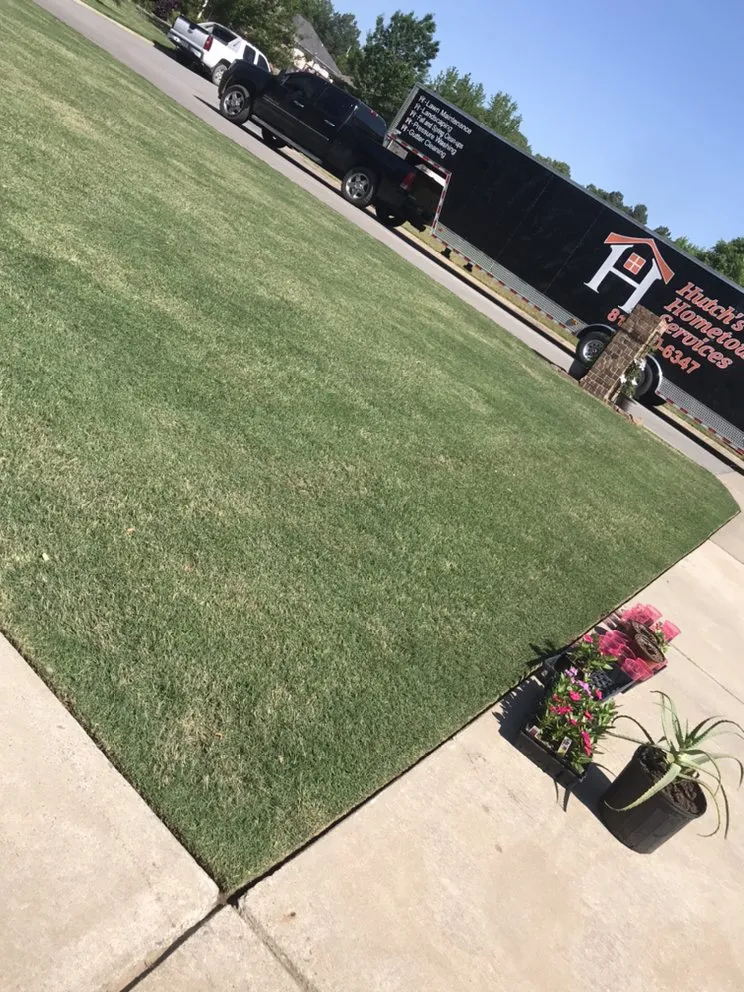 Professional yard maintenance for residential properties in Greenbrier, AR by Hutch's Hometown Services
