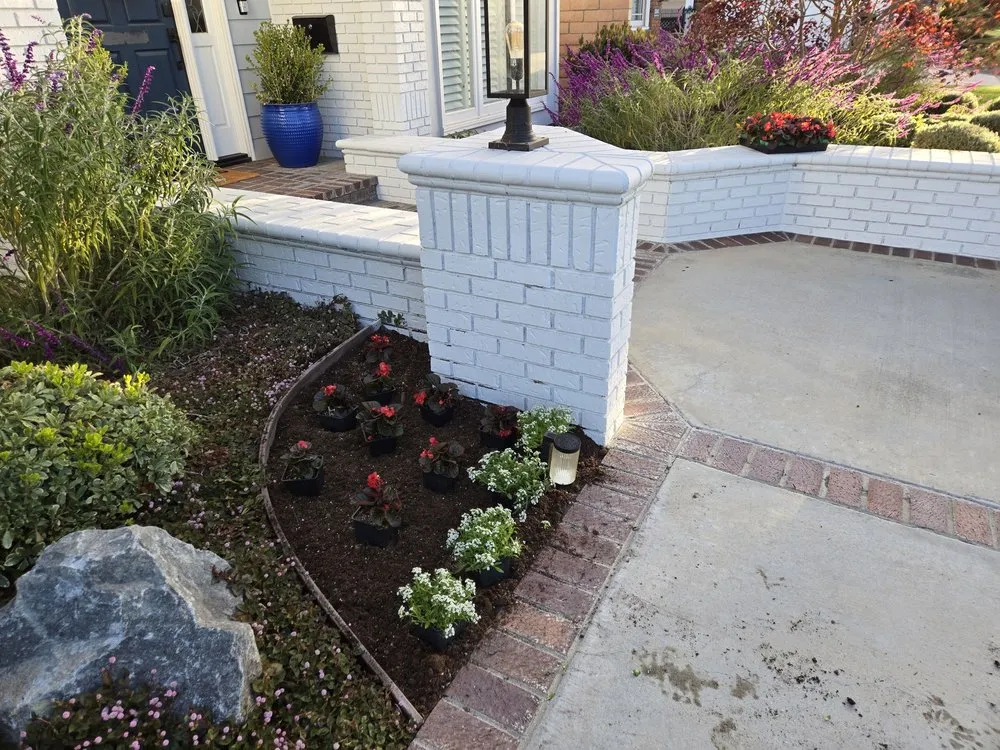 Custom lawn mowing service in Anaheim, CA - H.V Garden Service