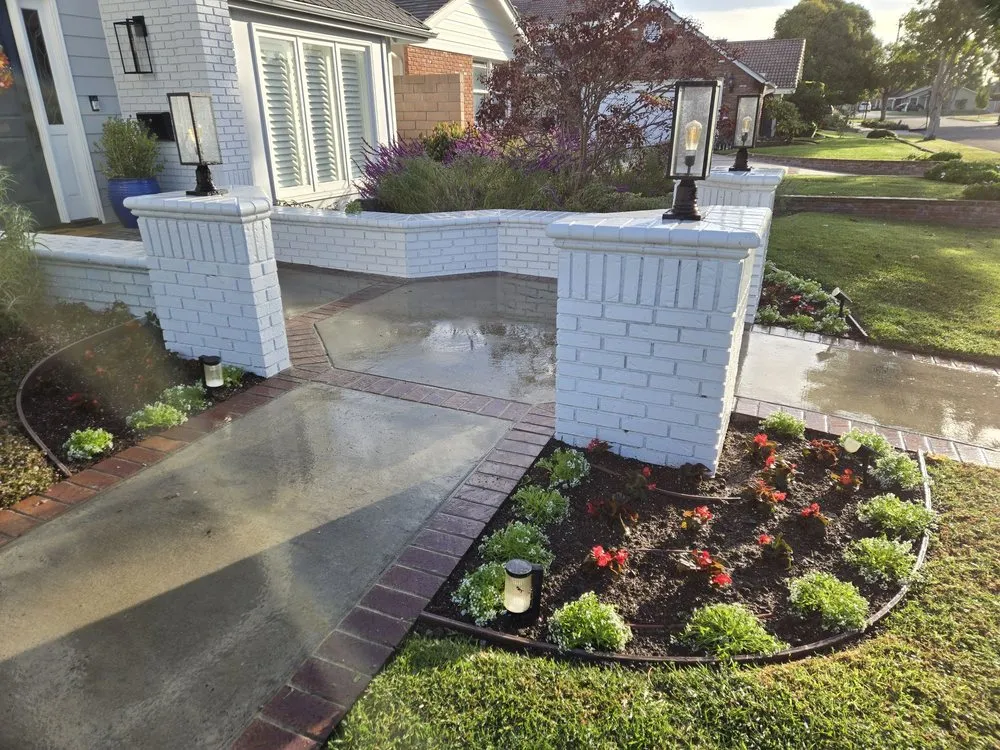 Reliable yard cleanup service in Anaheim, CA - H.V Garden Service